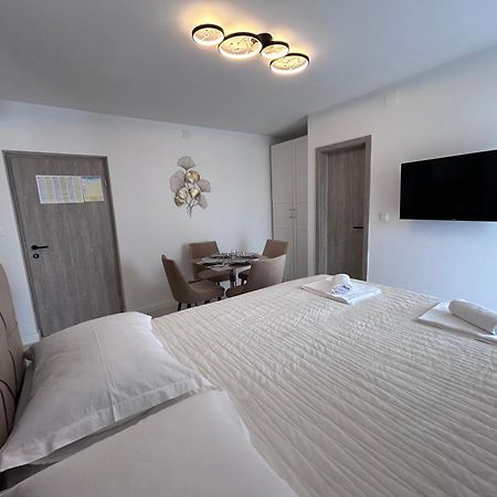 Apartmani Biokovo Makarska Exterior foto